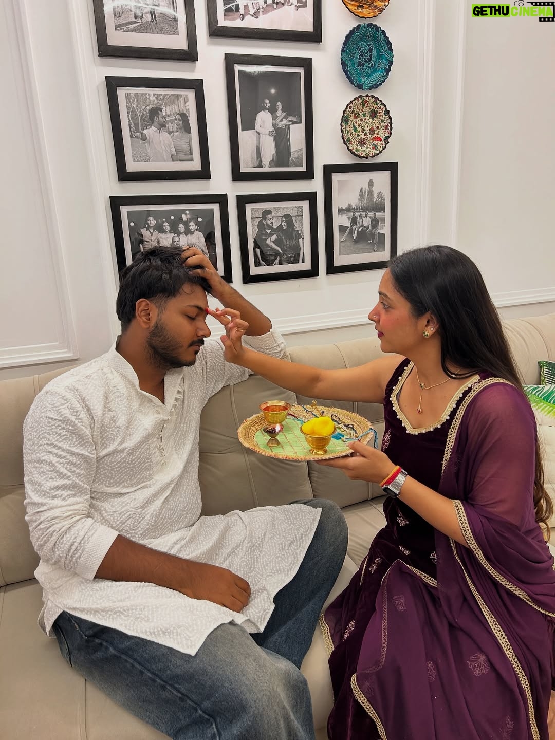 Dr Aishwarya - 887 Likes - Rakhi special 🌸🫶🏻
.
.
.
.
#rakhi #rakhispecial #sisters #sisterhood