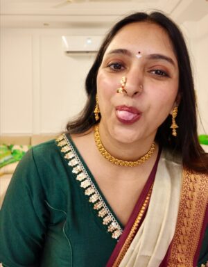 Dr Aishwarya Instagram - 🪷🪞
.
.
.
.
.
#southindiansarees