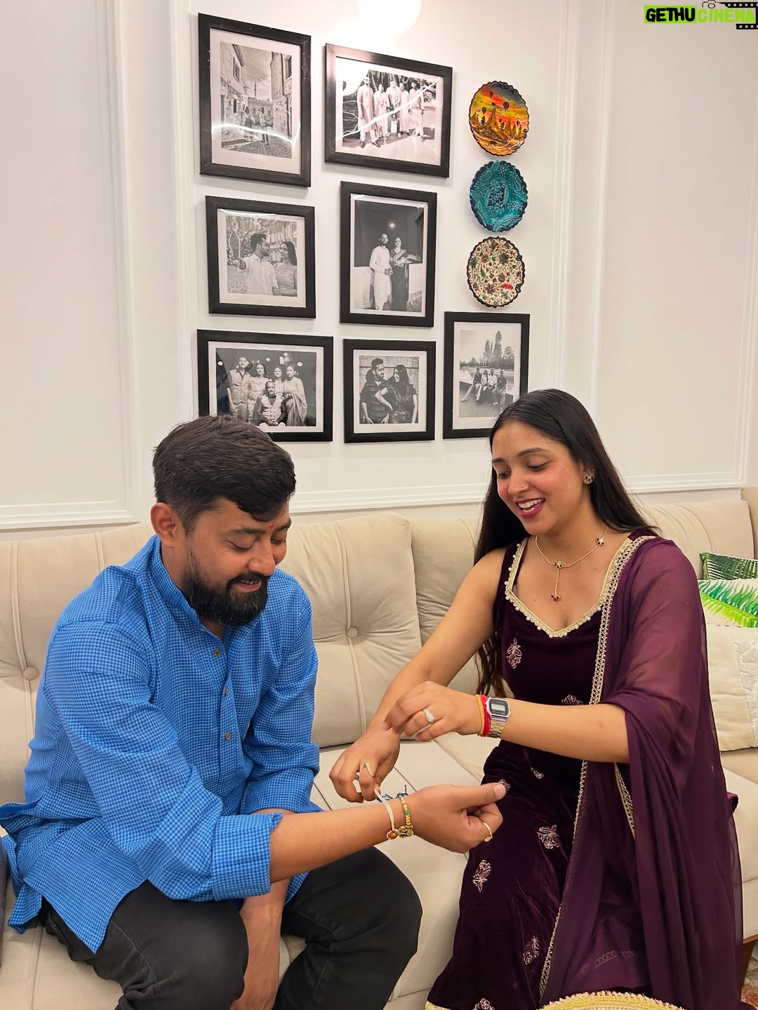 Dr Aishwarya - 887 Likes - Rakhi special 🌸🫶🏻
.
.
.
.
#rakhi #rakhispecial #sisters #sisterhood