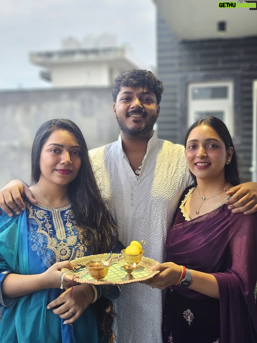 Dr Aishwarya - 887 Likes - Rakhi special 🌸🫶🏻
.
.
.
.
#rakhi #rakhispecial #sisters #sisterhood
