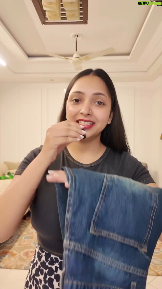 Dr Aishwarya - 1.8K Likes - Worth every penny!! Comment for the links🌸🔗
.
.
.
.
#meesho #haul #viral #viraljeans #jeans