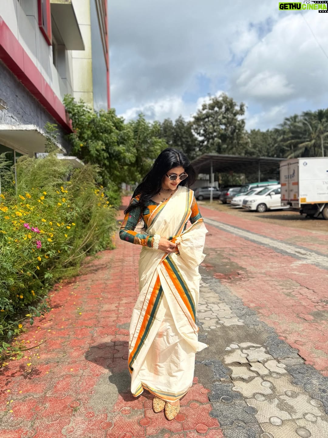 Drishya Raghunath - 66.5K Likes - Happy onam from DOSE 🫶🏻

Wearing : @abhiramam_ 🌻

#drishya #drishyaraghunath