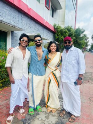 Drishya Raghunath Instagram - Happy onam from DOSE 🫶🏻

Wearing : @abhiramam_ 🌻

#drishya #drishyaraghunath