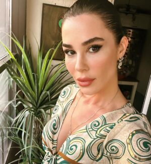 Duygu Şen Instagram - Ekleyebilecek bi açıklamam yok 🤚🏽 ☺️