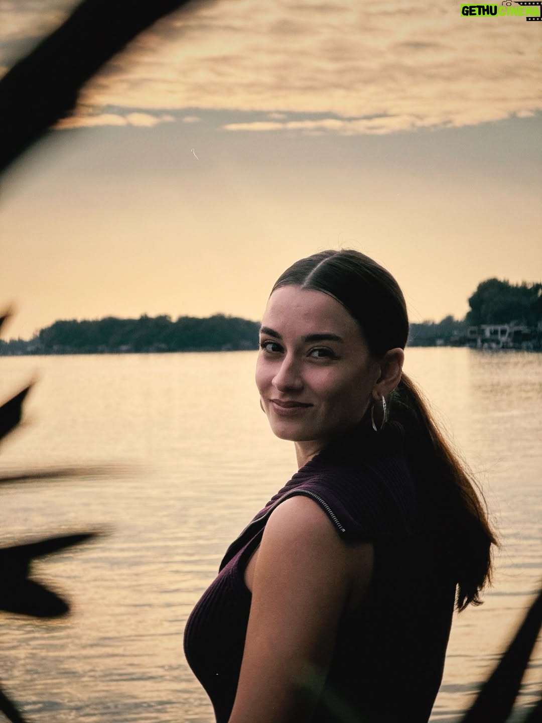 Ece Yaşar - 26.9K Likes - Hi sun, bye Belgrad!