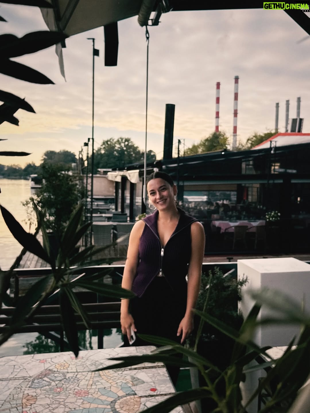 Ece Yaşar - 26.9K Likes - Hi sun, bye Belgrad!