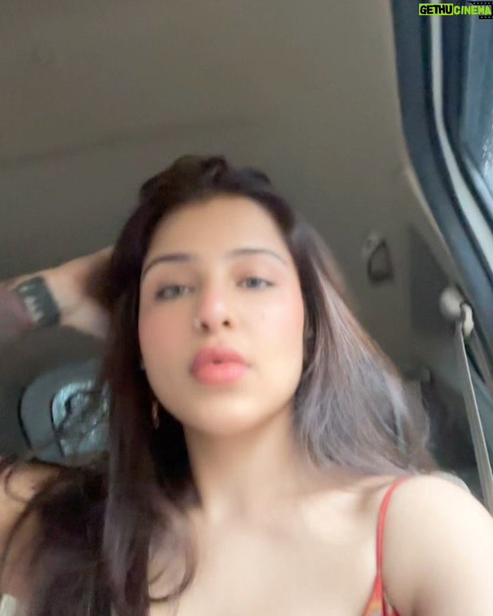 Edin Rose - 174.9K Likes - Street food date?