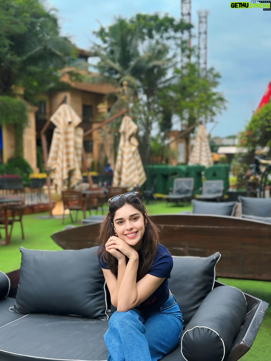 Eisha Singh - 214.8K Likes - We had an absolute blast @dellaresortsandadventure — luxury living, breathtaking views, monsoon magic, the thrill of adventure, and dining 150 ft above ground at the Sky Garden. Truly a getaway to remember ✨❤️ 

#AvinashMishra #EishaSingh