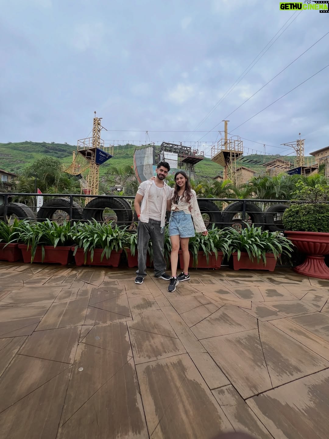 Eisha Singh - 214.8K Likes - We had an absolute blast @dellaresortsandadventure — luxury living, breathtaking views, monsoon magic, the thrill of adventure, and dining 150 ft above ground at the Sky Garden. Truly a getaway to remember ✨❤️ 

#AvinashMishra #EishaSingh