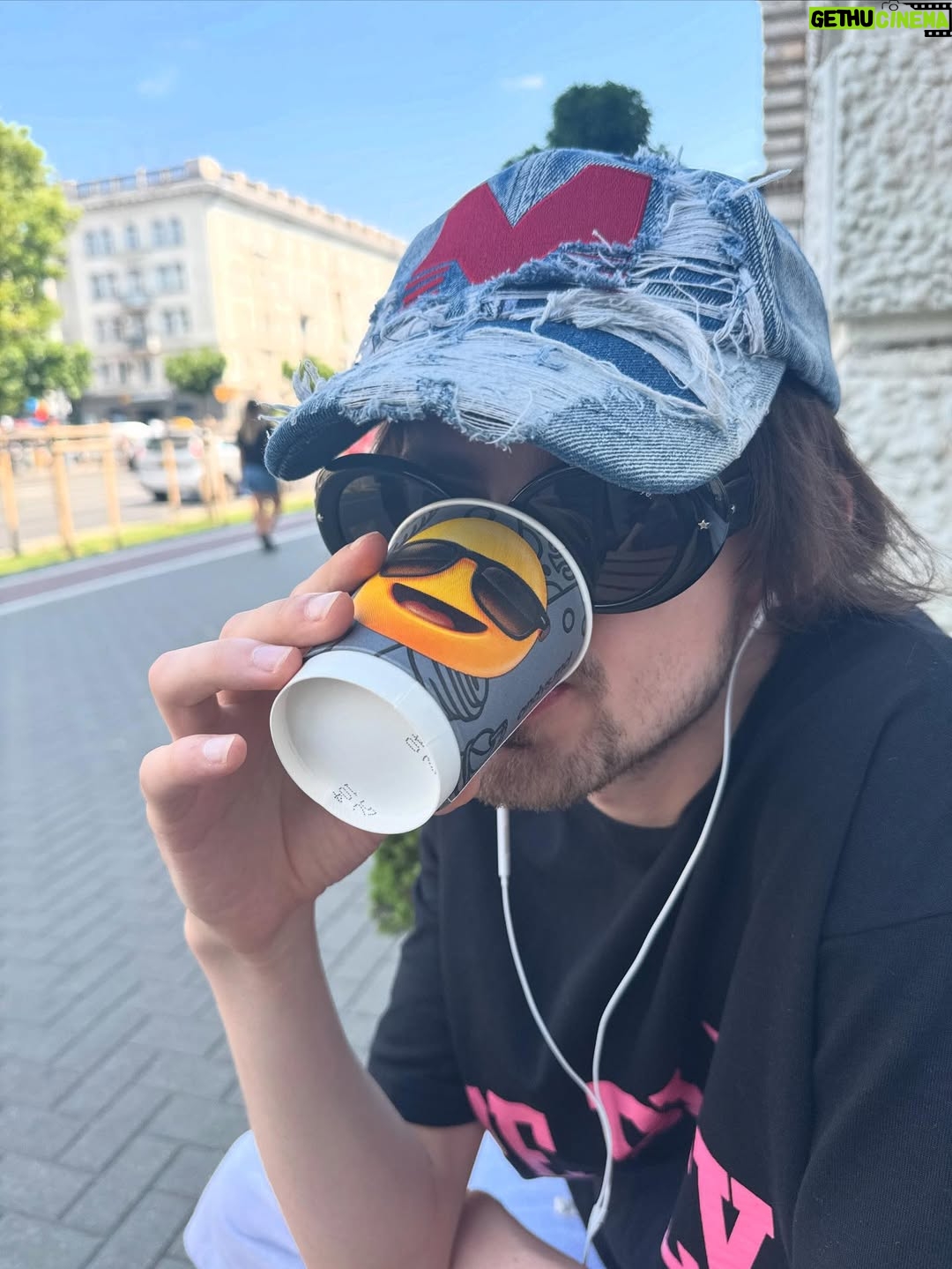 Ekaterina Kishchuk - 127.7K Likes - always tired