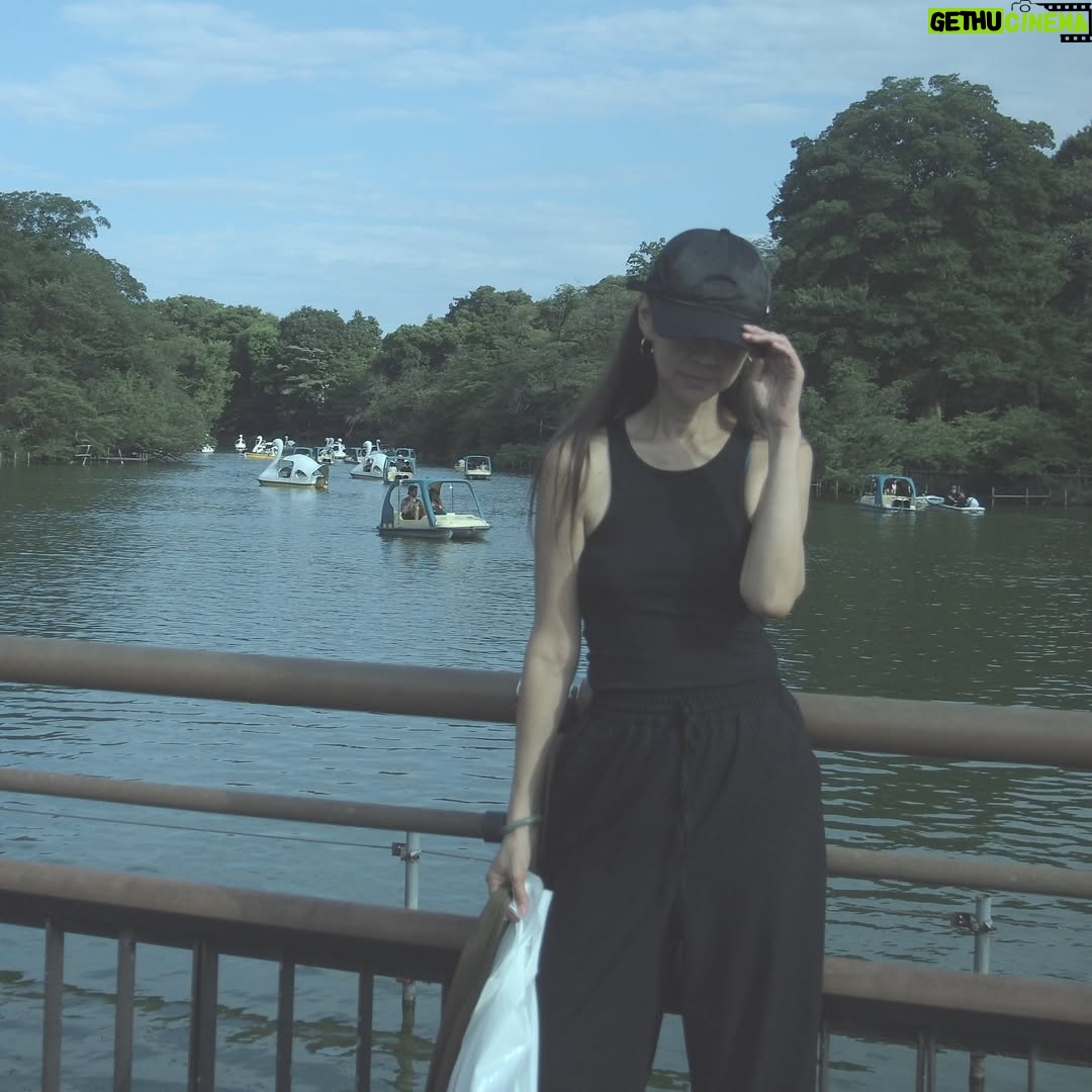 Elaiza Ikeda - 96.2K Likes - 母と散歩