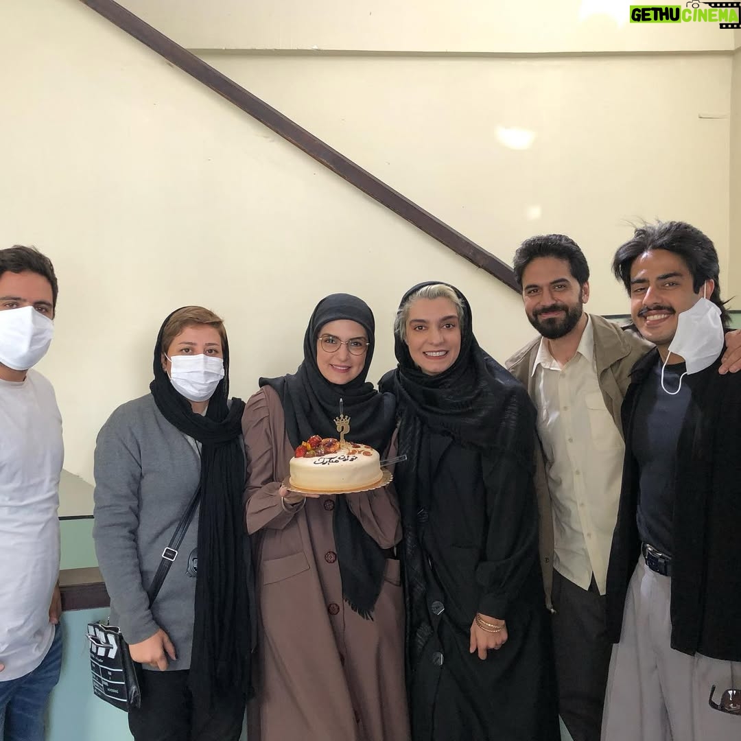 Elika Abdolrazzaghi - 36.4K Likes - تولدت مبارک مریم شیرازی جون 🎂🎂🎂🎂🎂😍😍😍😍🍥🍥🍥
سر ضبط سریال جدید در کنار گروه ماه و دوست داشتنی#maryamshirazi #elikaabdolrazaghi #مریم_شیرازی #الیکاعبدالرزاقی #art #هنر
