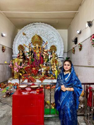 Elina Samantray Instagram - ଦୁର୍ଗା ପୂଜା ର ଶୁଭକାମନା!🌺🙏🏻

ଜୟ ମା ଦୁର୍ଗା🪷✨
