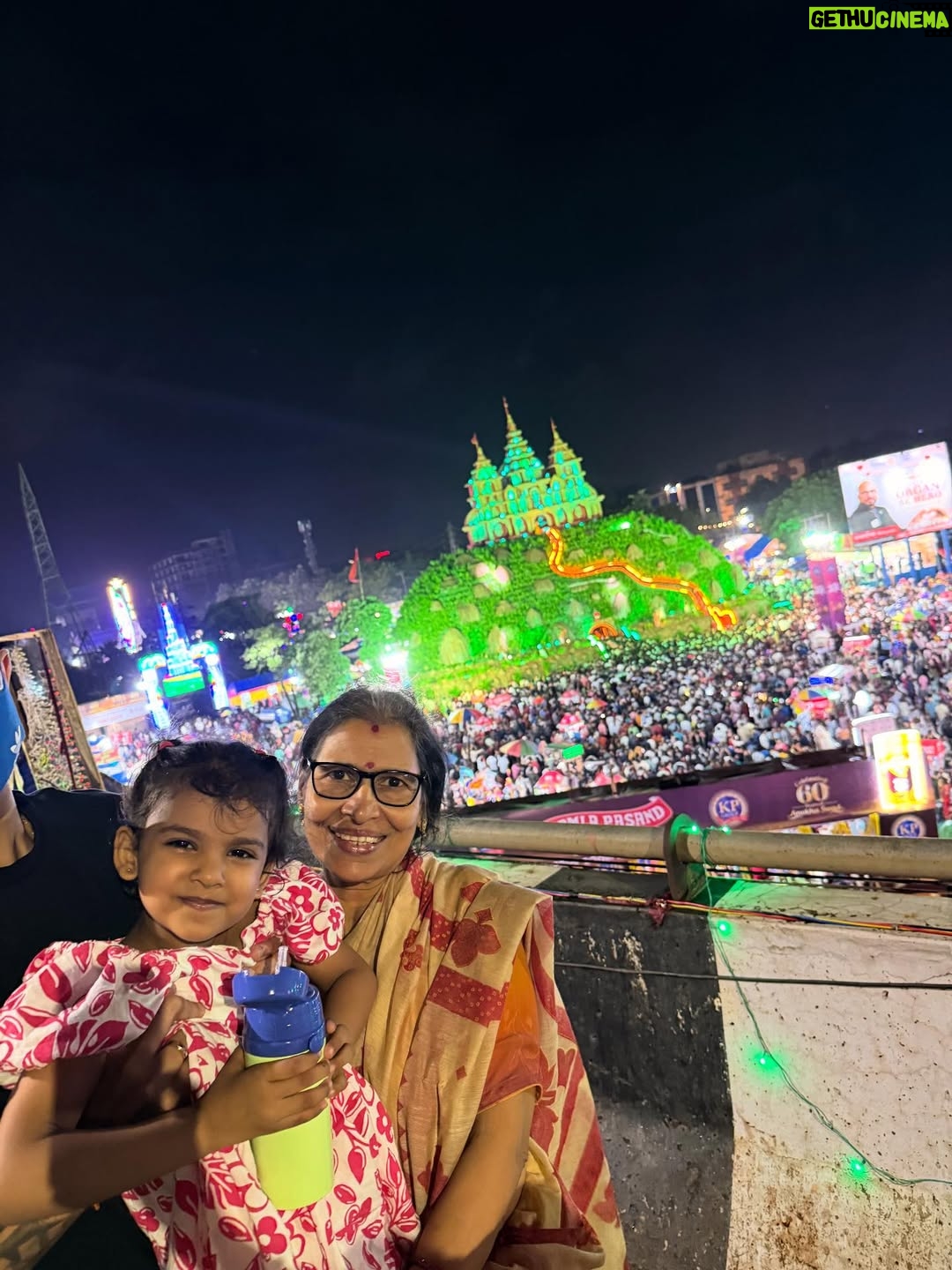 Elina Samantray - 92.4K Likes - ଦୁର୍ଗା ପୂଜା ର ଶୁଭକାମନା!🌺🙏🏻

ଜୟ ମା ଦୁର୍ଗା🪷✨