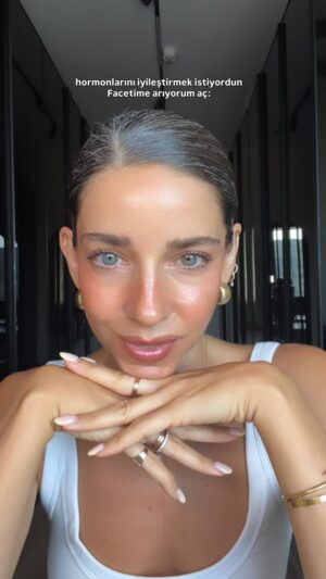 Elvin Levinler Instagram - benim güzel kızkardeşim imkansız / saçma değil
benimki öyle bir noktadan döndü ve iyileşti ki...
ve okudukça dinledikçe öyle hikayeler görüyorum ki merak etme senin de bedenin bu mucizeyi yaratacak✨

bu videoda hormonlarını iyileştirmek için
foliküler fazda yapman ve yemen gerekenleri facetime da anlattım.. 3 faz daha var, tekrar aramamı istiyorsan mesaj at ve nasıl edelim sen beni yönlendir💙

#pcos #cyclesyncing #hormonehealth