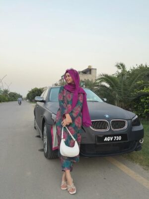 Eman Shehzadi Instagram - 🙂❤️‍🩹 

.
.
.
#eman #emanshehzadi #insta #instapost #hijabigirl