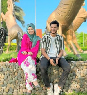 Eman Shehzadi Instagram - ❤️‍🩹🙌🏻 

.
.
.
#eman #emanshehzadi #insta #instapost #hijabigirl