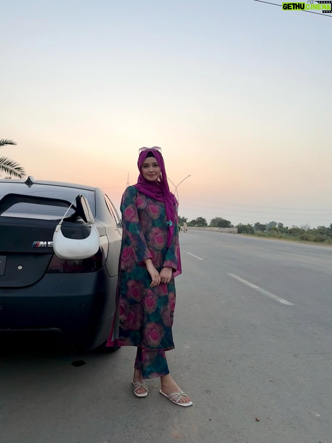 Eman Shehzadi - 18.9K Likes - 🙂❤️‍🩹 

.
.
.
#eman #emanshehzadi #insta #instapost #hijabigirl