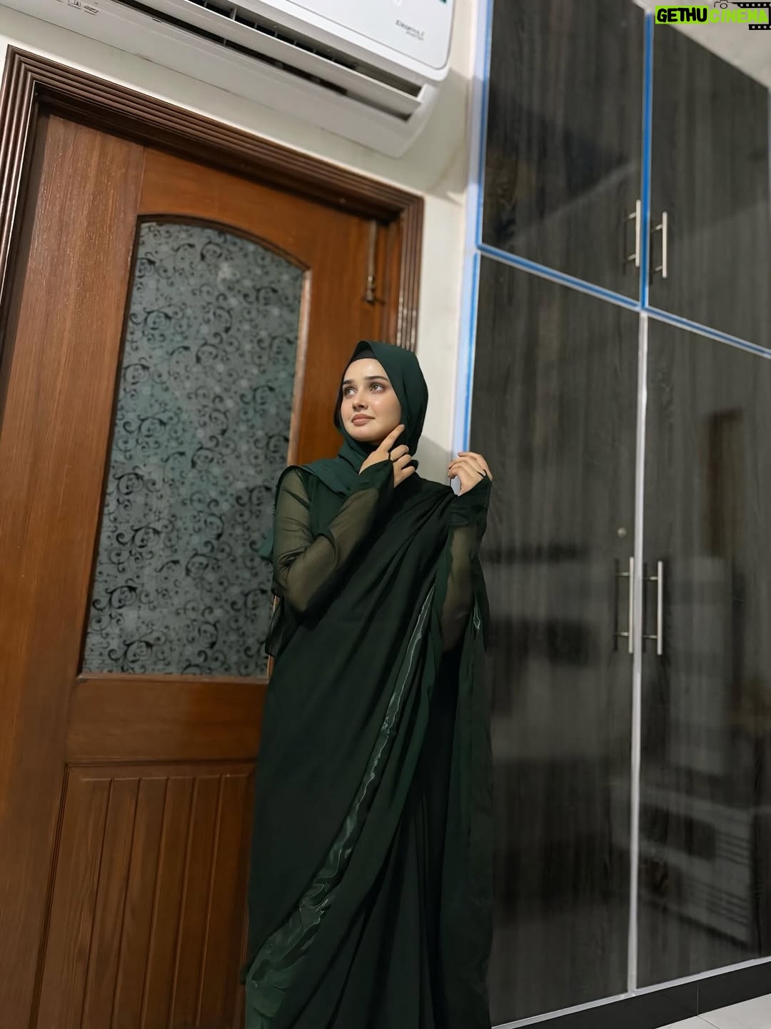 Eman Shehzadi - 22.8K Likes - Saari From @rsm_collection 

.
.
.
#eman #emanshehzadi #hijabigirl #insta #instapost