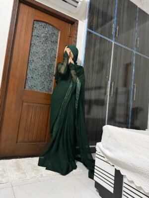 Eman Shehzadi Instagram - Saari From @rsm_collection 

.
.
.
#eman #emanshehzadi #hijabigirl #insta #instapost