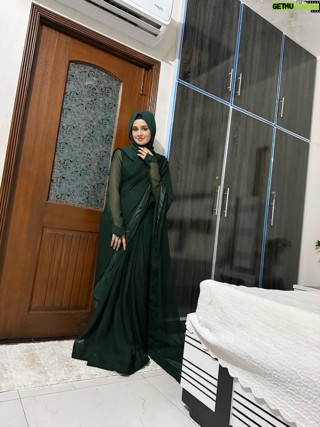Eman Shehzadi - 22.8K Likes - Saari From @rsm_collection 

.
.
.
#eman #emanshehzadi #hijabigirl #insta #instapost