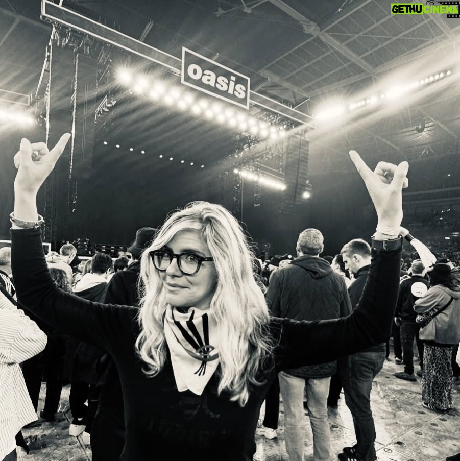 Emma Barnett - 1.5K Likes - Only took this Manc 30 years to finally see @oasis play live. 
As Liam would say: “Nice one.”
