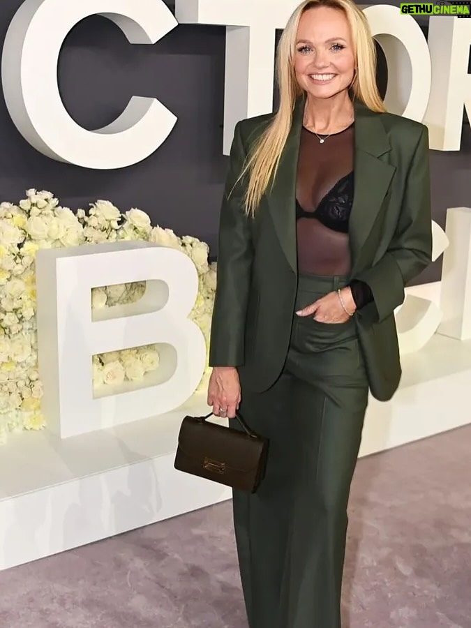 Emma Bunton - 69.3K Likes - Proud! 

@victoriabeckham 
@beaubuntonjones 

Team 
@karindarnell 
@jadetowns 
@emmalanestylist 
@royallancasterlondon