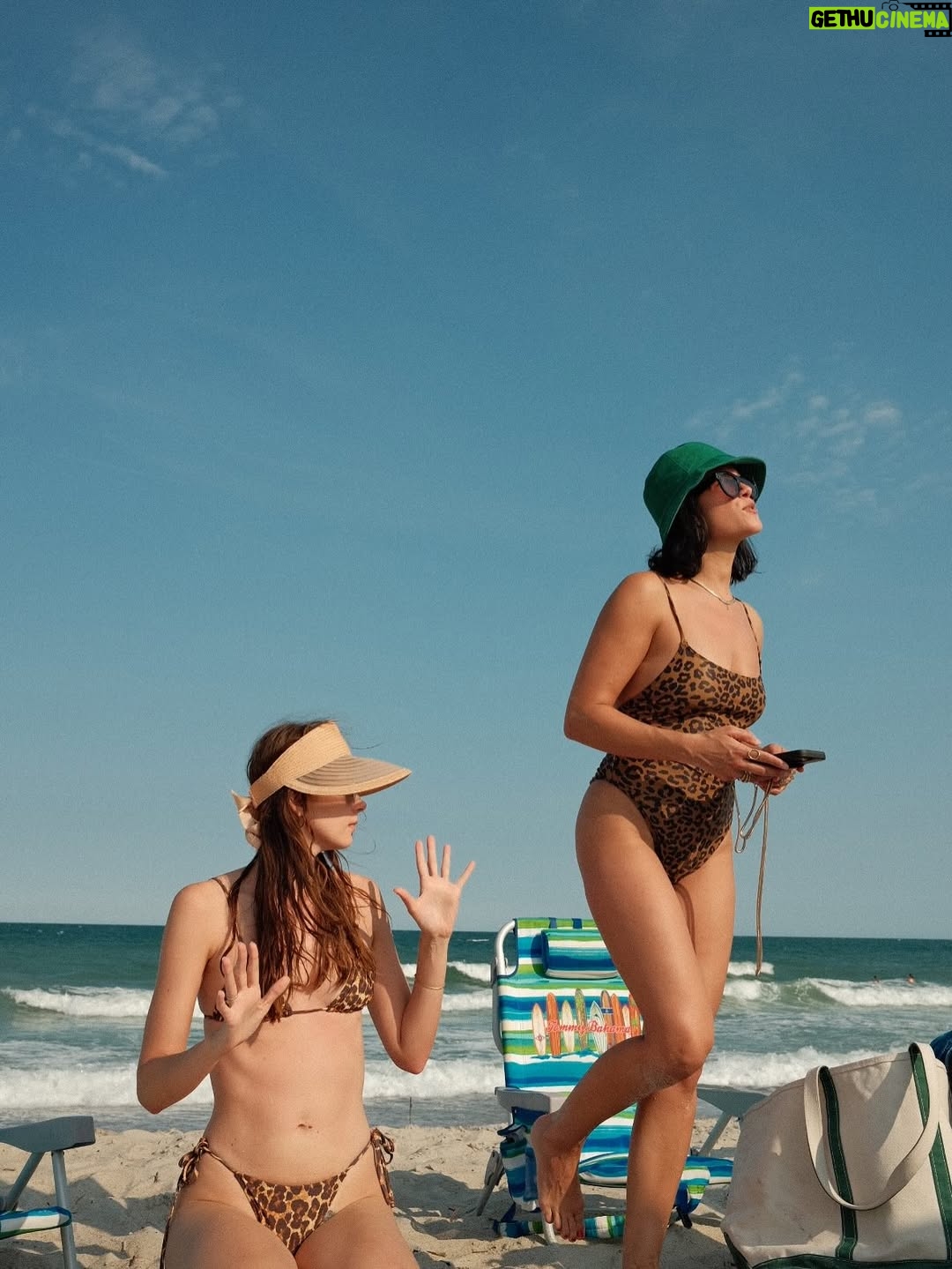 Emma Ishta - 1.8K Likes - Episode 4 of The Summer I Turned Pretty is out now (the first one you get a glimpse of me in). I can’t begin to describe the gift this show was to me. As it is for so many fans, Cousins was a place of respite in my life at a time I really needed it.

It was a place of beach going, late night ice cream eating, band seeing, big dinnering, volleyball observing, fun at working, much laughing, soul healing. This cast and crew work so hard and are such good people, they really deserve all the love and support.

I’m deeply grateful to @jennyhan for having me along as well as @davidrapaport @thesummeriturnedpretty @primevideo 

Summer Never Ends!