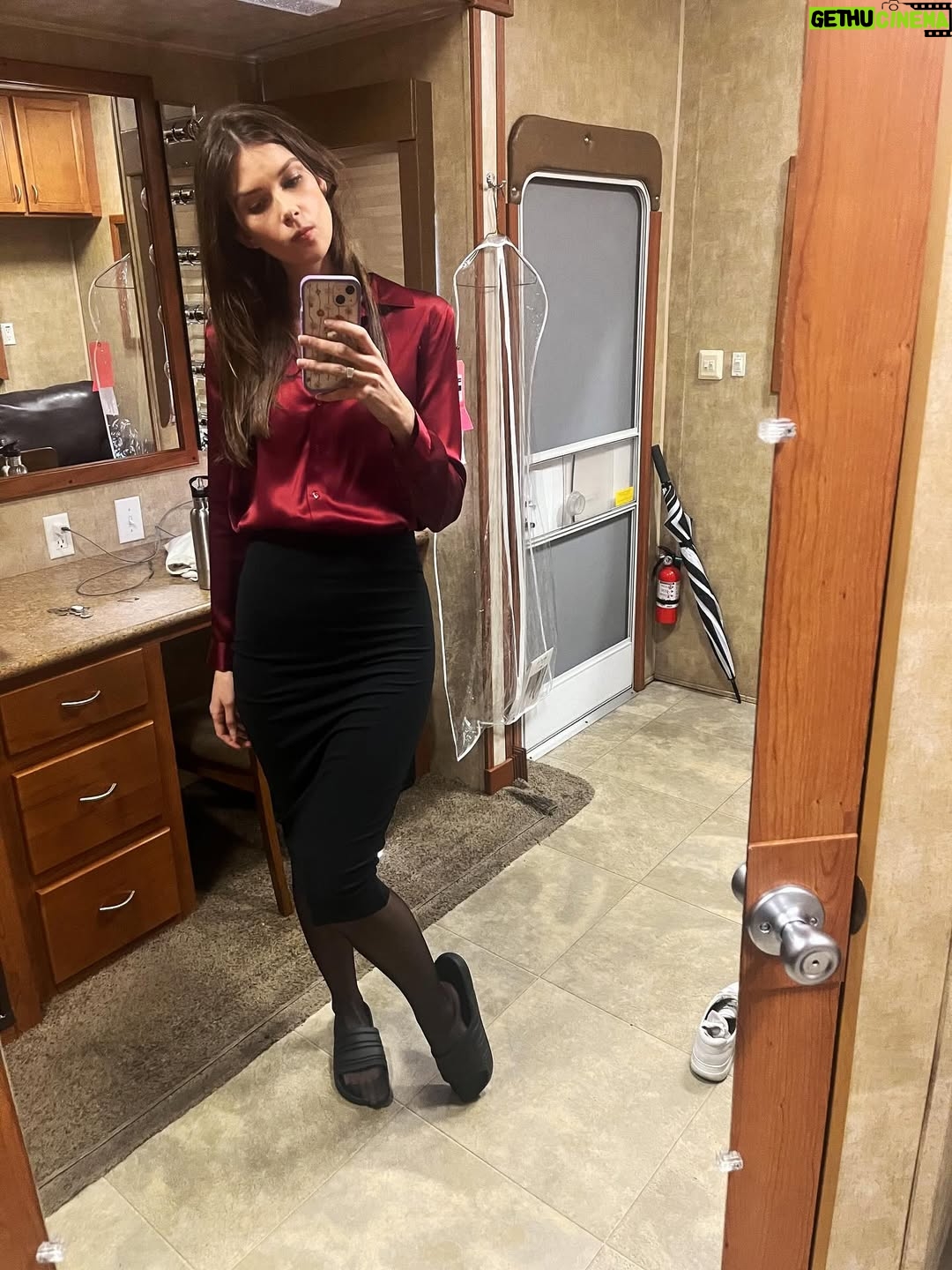 Emma Ishta - 1.8K Likes - Episode 4 of The Summer I Turned Pretty is out now (the first one you get a glimpse of me in). I can’t begin to describe the gift this show was to me. As it is for so many fans, Cousins was a place of respite in my life at a time I really needed it.

It was a place of beach going, late night ice cream eating, band seeing, big dinnering, volleyball observing, fun at working, much laughing, soul healing. This cast and crew work so hard and are such good people, they really deserve all the love and support.

I’m deeply grateful to @jennyhan for having me along as well as @davidrapaport @thesummeriturnedpretty @primevideo 

Summer Never Ends!