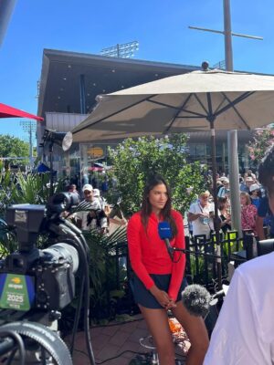 Emma Raducan Instagram - Sports day 💃🏻🎾🏌️‍♀️⚽️🚶‍♀️🎥