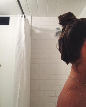 Emma Schweiger Instagram - 💮💮💮