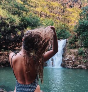 Emma Schweiger Instagram - Tangled🐅