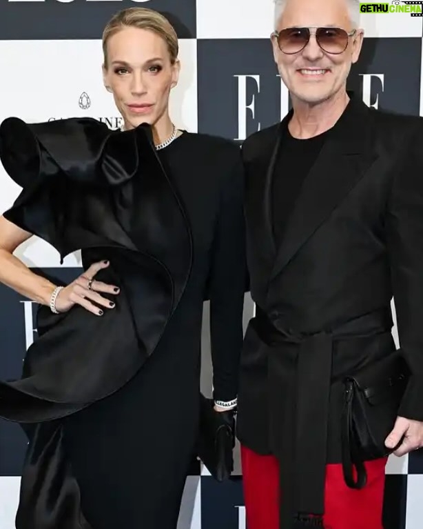 Emma Wiklund - 3.3K Likes - Had such a great evening last night at the Swedish Elle Awards! @ellesverige @grandhotelstockholm #ellegalan2025

Had the great honour to wear a dress and shoes from the amazing french designer @stephanerolland_paris 🇫🇷 Merci Stephane🙏

Thank you @rare.jewelry for stepping up my jewelry game! 

Styled by @fredrikrobertsson 🥰
👜 by @perrinparis 
@birgerjarlsunder 🙏

And thank you to the glam team that helped me create my look. 
Make up by amazing @lindahallberg for @lhcosmetics 

Hair by master and friend @j_hellstrom for @bjornaxen 
My matte black nails created by @fridaselkirk 💅

📸 @vtryde 

Thank you  @ellesverige @elinagrothen @grandhotelstockholm @assefacommunication