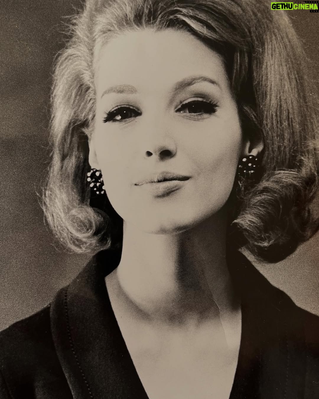 Emma Wiklund - 2.3K Likes - Happy happy birthday to my beautiful, smart, generous and the most loving mother anyone could wish for!  Älskar dig mamma! ❤️ Grattis på 83 års dagen!