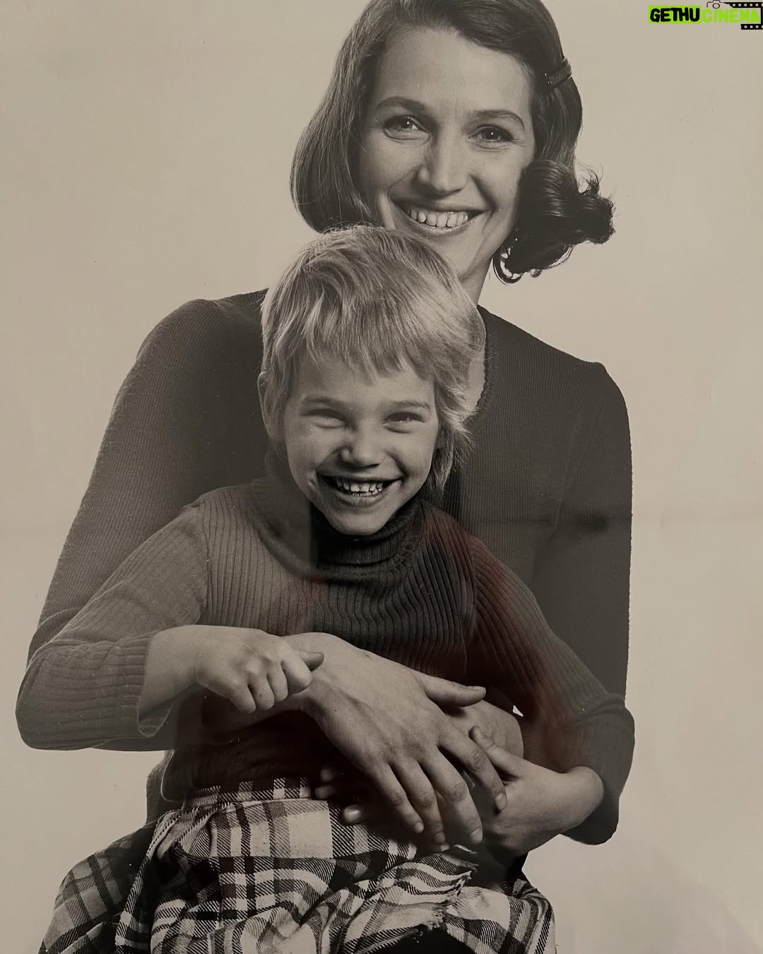 Emma Wiklund - 2.3K Likes - Happy happy birthday to my beautiful, smart, generous and the most loving mother anyone could wish for!  Älskar dig mamma! ❤️ Grattis på 83 års dagen!