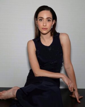 Emmy Rossum Instagram - Quick 📷 before the night out
