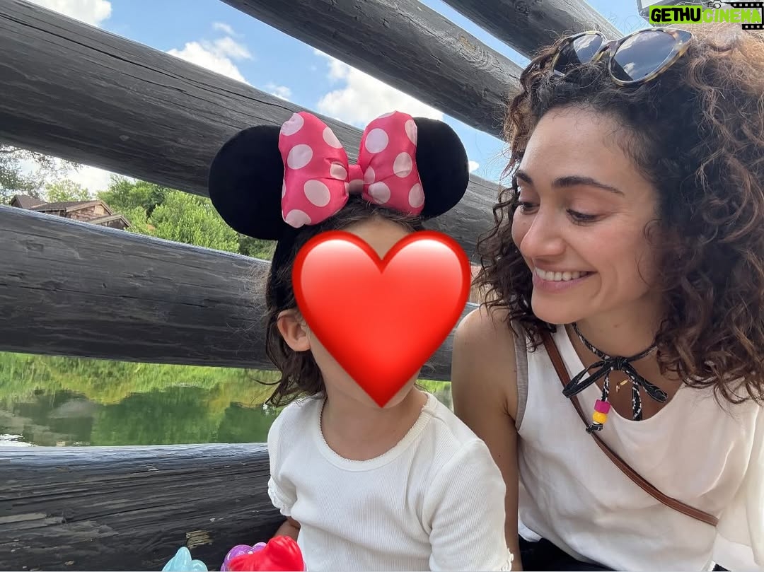 Emmy Rossum - 68.8K Likes - #waltdisneyworld @disneyparks @waltdisneyworld 

A day for the ages…

17 rides… 

It’s a small world 
Seven dwarfs 
Carousel 
Princess meet & greet 
Teacups 
Winnie the Pooh 
Dumbo 
The barnstormer 
Speedway 
Haunted mansion
Tiana’s bayou 
Teacups (again)
Space mountain (adults only)
Tron lights pace (adults only)
Mickey & Minnie’s runaway railway 
Slinky dog 
Slinky dog (again)