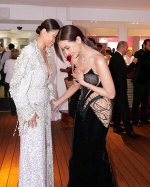 Engfa Waraha Instagram - A night of cinematic grace and empowerment with Red Sea at the Cannes Film Festival. Thank you for this exceptional experience.🤍
#ENGFAxRedSeaIFF
#อิงฟ้ามหาชน
#EngfaWaraha
#RedSeaIFF
#WomenInCinema
#CannesFilmFestival
#Cannes2025
@RedSeaFilm
@deadline