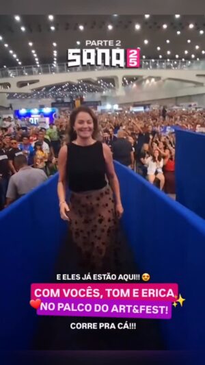 Erica Durance Instagram - Smallville’s Tom Welling & Erica Durance stole the show at Sana 2025 in Fortaleza, Brazil! Welcomed like the legends they are! ✨

Always Hold on to Clois 🤩

#smallville #tomwelling #ericadurance #clois #clarkkent #loislane #dctv #dcuniverse #superman #loisandclark #brazil #fortaleza #brasil