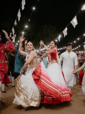 Esha Kansara Instagram - Me and my @shraddhadangar_official making sure we do garba and Bhakti together and @navshakti.navratri helping us maintain that balance of our devotion and fun 🥺🫶❤️🌸 this is the place to be