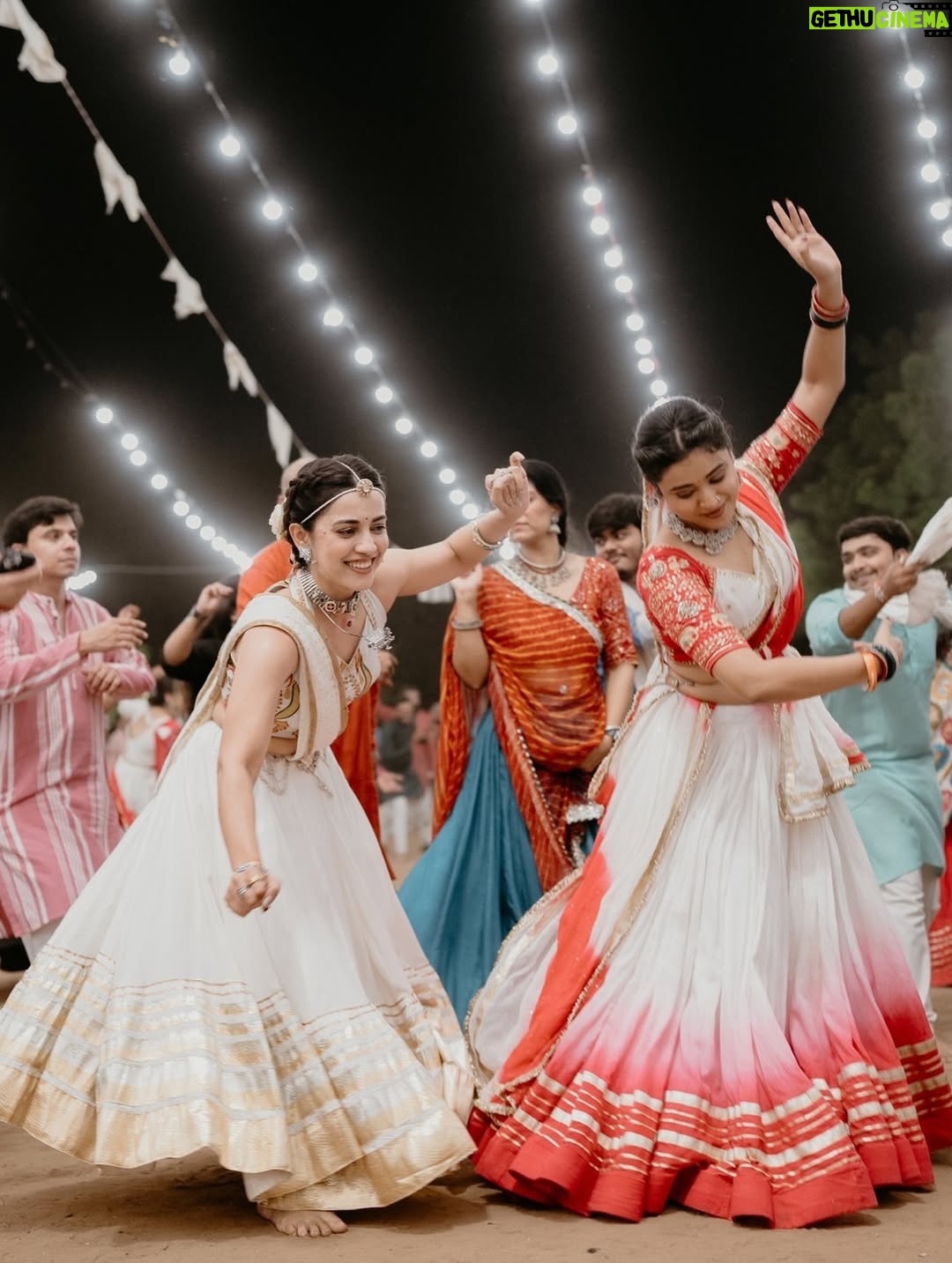 Esha Kansara - 53.7K Likes - Me and my @shraddhadangar_official making sure we do garba and Bhakti together and @navshakti.navratri helping us maintain that balance of our devotion and fun 🥺🫶❤️🌸 this is the place to be