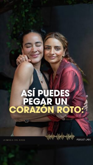 Esmeralda Pimentel Instagram - Hacernos cargo de lo que nos corresponde en nuestras relaciones de pareja es de lo más incómodo durante una ruptura y en el episodio “Reconocer mi poder me liberó” con @esmepimentel me contó cómo fue este proceso para ella. También hablamos de:
- Cómo es crecer con un padre ambivalente, cariñoso y violento al mismo tiempo
- Haber sido una niña que sufrió abuso y no fue escuchada
- Masculinizarse como mecanismo de defensa para sentirse segura
- Enfrentar la infidelidad en una relación y reconocer su parte en esa historia
- Aprender a soltar a tiempo y ponerse a ella como prioridad
✨ ¡Cuéntame en los comentarios qué opinas sobre este episodio! 👇
*¡Escucha este episodio completo del podcast en Youtube y TODAS las plataformas de audio (incluyendo Spotify, Apple Podcasts y Amazon Music)