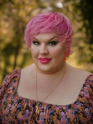 Eureka O'Hara Instagram - My best friend took this photo, @queenofthehorde ,so I had to share it. I’m 5 months sober today, and I must say that as a transformer in America, it’s much more challenging than you might imagine. But it’s not just that; it’s also facing all of my emotions. While the journey can be tough, I’m present and learning who truly loves me, and re-learning to love myself.  I’ve discovered that there are many people who do care and they show up so beautifully. 

Sometimes, I can’t help but think horrible things of myself. The guilt and shame of my past, when I was using or making decisions that have resulted in consequences I now have to face in recovery. But I’m so grateful that I get to do things differently now. I’m grateful that my God has continued to give me the strength to push forward every day. I’m grateful for my recovery community, my queer and biological family, and everyone who stands behind me while I continue to live in recovery.

Sometimes, I get hyper-anxious about my career because I feel like I’m going backwards. But the truth is, I’m not. I’m just taking time for myself to truly heal. I know that it’s only going to take time for people to see me as the healed version of myself, and I know that my opportunities will continue to grow as I work hard every day. I just appreciate anyone who’s standing behind me while I continue to live in recovery because it is difficult. No one owes me forgiveness, but me.