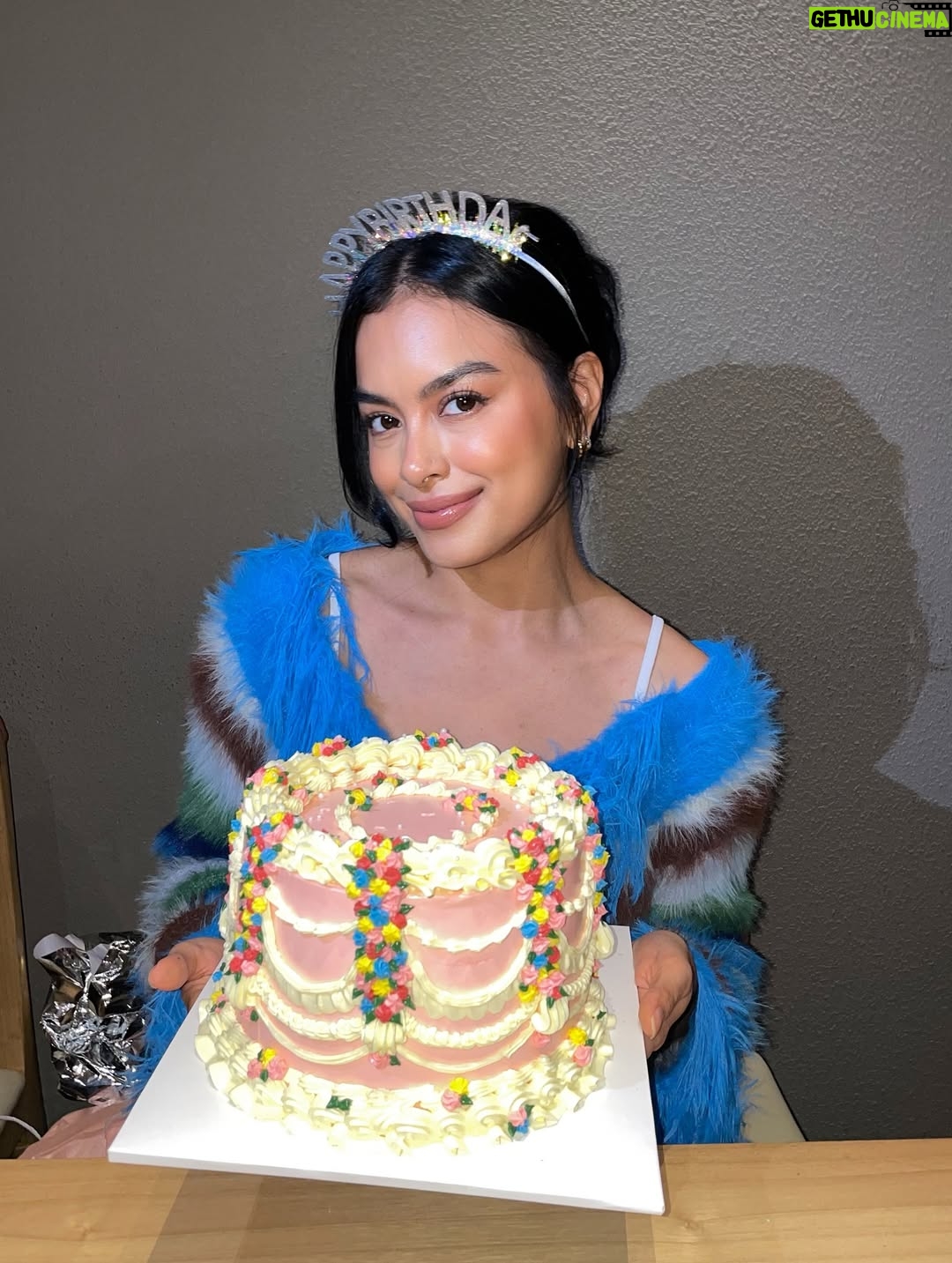 Eva Celia - 19.1K Likes - 🎂🤍 bday din din 🤍🎂