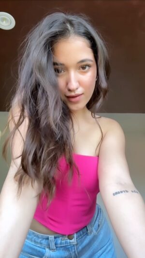 Eva Sharma Instagram - she the 😈