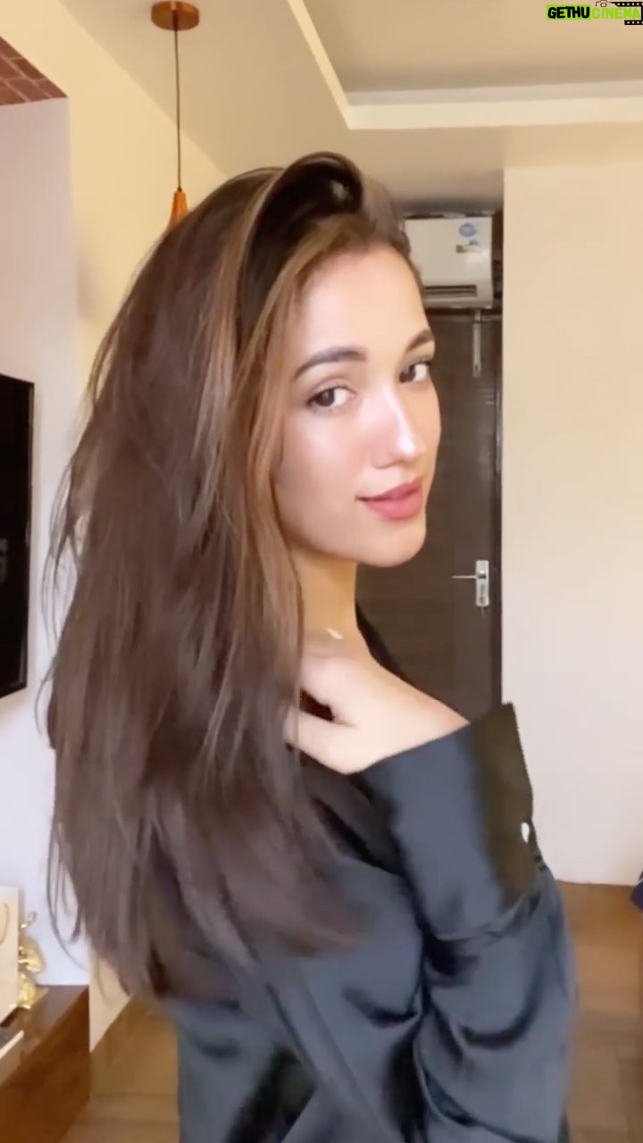 Eva Sharma - 527.1K Likes - 🖤💫