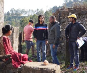 FJ Adisayam Instagram - And here’s some BTS from the Shoot. My director @brammaofficial ❤️ sir who molded me Soo much to live as Adisayam on screen . Not only on screen , even offscreen Sir have thought me Soo much of things and mentored me Soo much . Always great full to have worked with some cult directors like him . Much love Sir ❤️
And also I have got a brother from another mother @written_and_directed__by ❤️ who is being supportive always . Much love Na 😘
@Pushkar.Gayatri @wallwatcherfilms @kathir_l @aishwaryarajessh @sriya_reddy @radhakrishnan_parthiban @brammaofficial @anucharan.m @nivedhithaa_sathish @gopika_ramesh_ @mukes47 @samcsmusic @editorrichardkevin.a @arunkumarkb6 @gowthamselvarajs @guha812 @dineshsubbarayan @dhilipsubbarayan @srikrish_choreographer @sync.cinema @poornima_ramaswamy
#suzhalonprime #suzhal #suzhalwebseries #trendingseries #trendingreels #trending #instagramtrending #actorslife #actor #director #nationalaward #kuttramkadithal #setlife #shooting #tamilcinema #naanungalfj