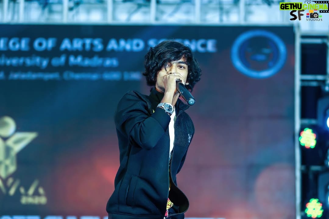 FJ Adisayam - 3.5K Likes - Munnerum latchiyam kondaen Naan!  Nichayam 
Saadhipaen oru naal yean Kaalam vandhidum 😎
📸: @sanjay_official_ 
#performance #beatbox #asancollege #culturals #hiphoptamizha #beatboxer #hiphopadhi #sollisaiparavattum #tamizhhiphopvaazhga #realhiphopforlife #peacehiphop #peace #fjpeace