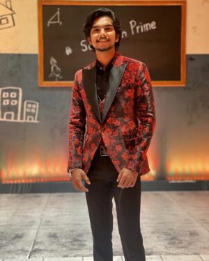 FJ Adisayam Instagram - SUZHAL the Vortex is on the way for you all 💪🏻
Costume: @naushad_ahmed97 @veerandshad
📸: @ashwin_scott_htb 💯
#suzhal #suzhalonprime #primevideos #primevideoindia #webseries #globalproject #actor #trending #naanungalfj