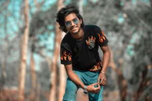 FJ Adisayam Instagram - Burry the Negatives with a Smile 😃
